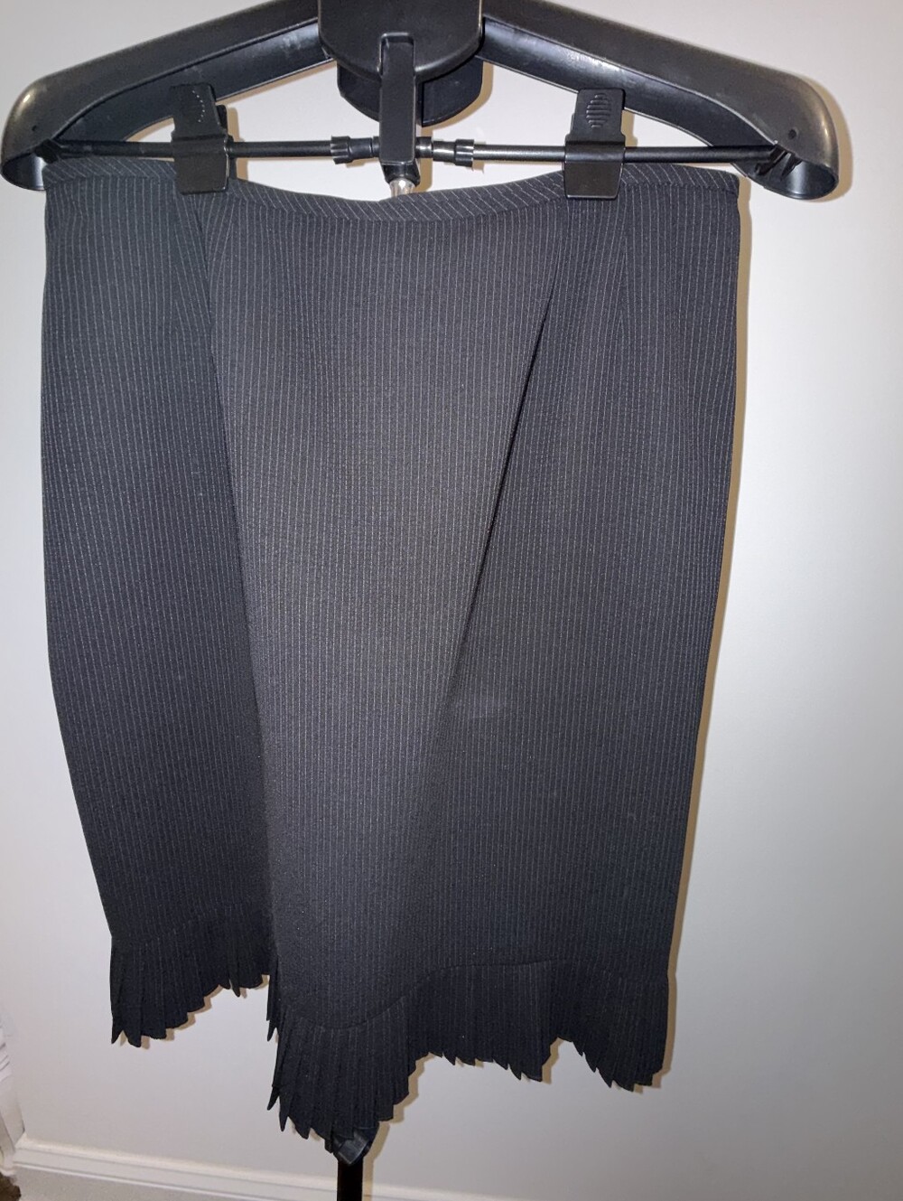 Evan Picone black pinstripe skirt suit set Size 12p - Picture 7 of 16